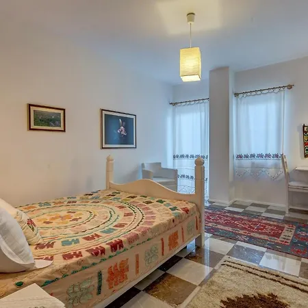 Asina Hotell 3*